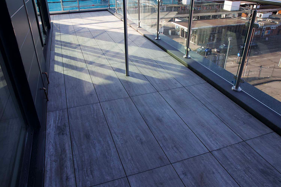 station-square-adjustable-fire-rated-pedestals-london